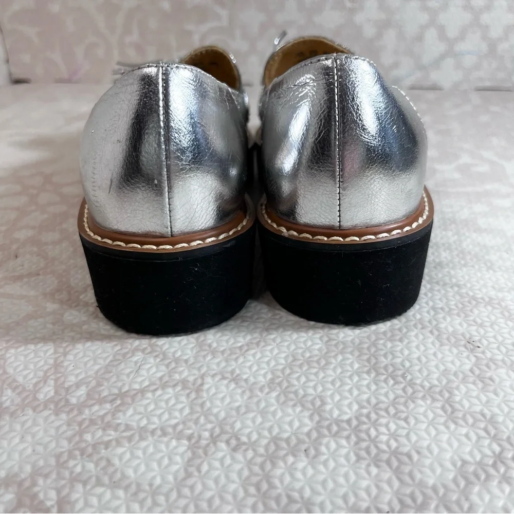 Naturalizer Metallic Silver Tassel August Loafers Preppy Slip-on Women’s Shoe - Picture 10 of 12